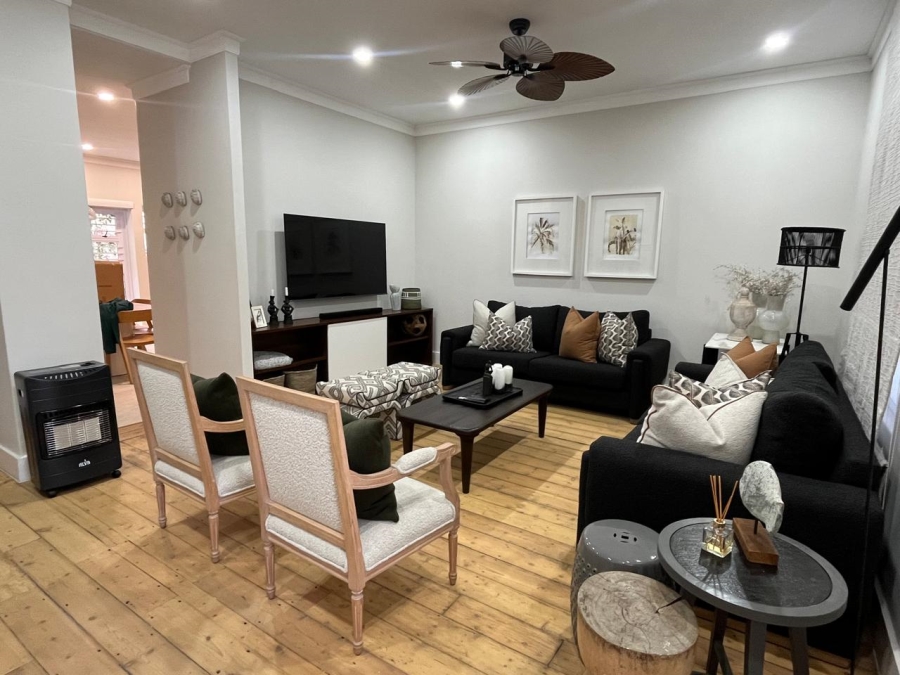 4 Bedroom Property for Sale in Oranjezicht Western Cape